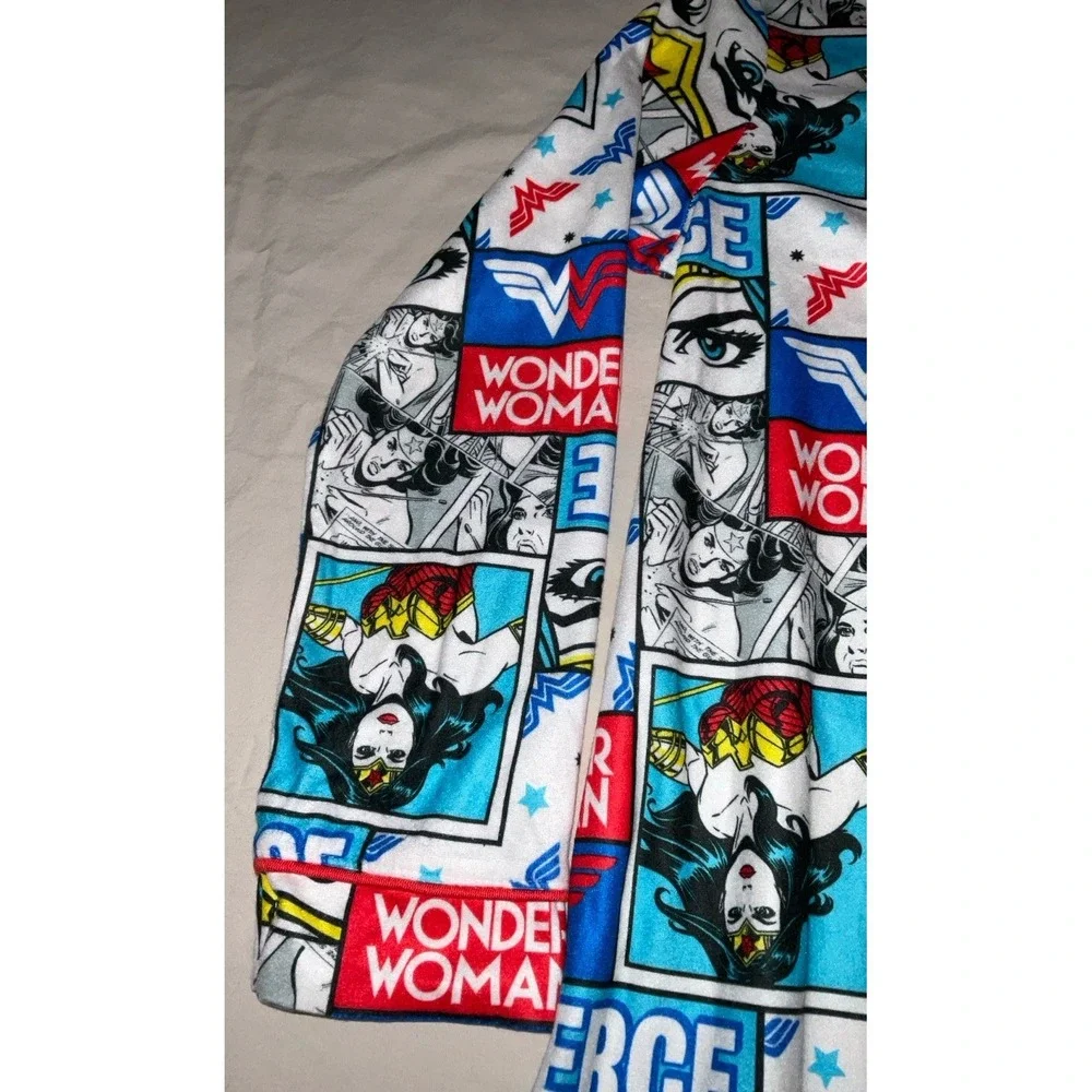 NWT Girls' DC Comics Wonder Woman‎ Flannel Pajamas Night Shirt Flame Resistant 8
